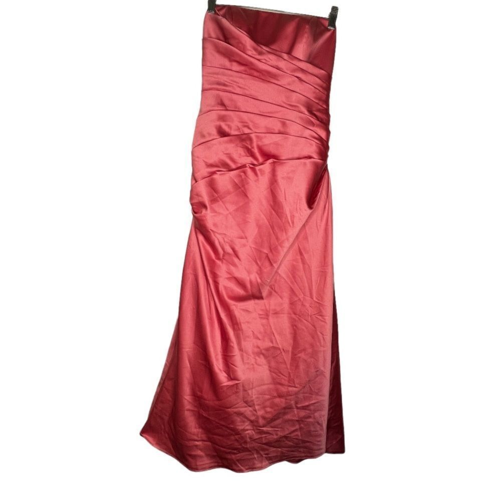 David's Bridal Strapless Formal‎ Dress